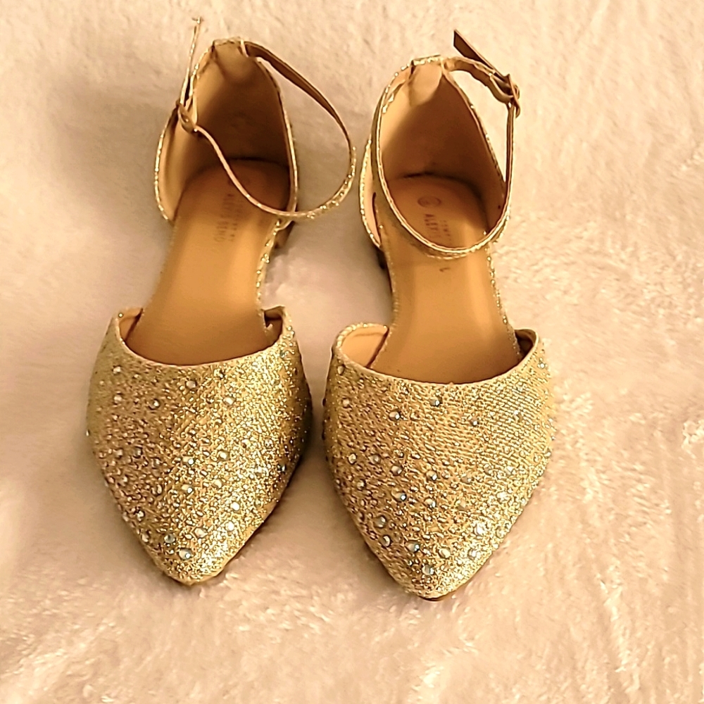 Women's Comfort by Alexis Bendel Glitter